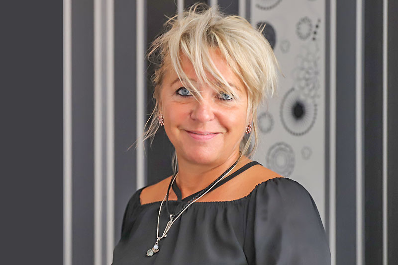 Simone Schöne